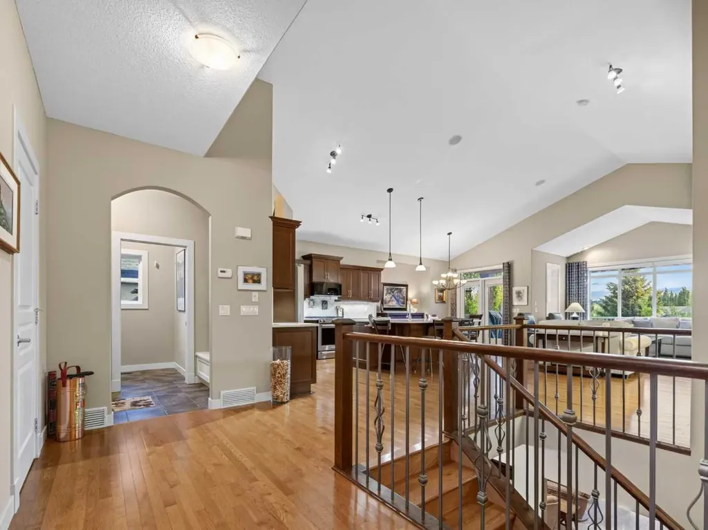 623 Tuscany Springs Boulevard NW Calgary AB T3L 2Y2