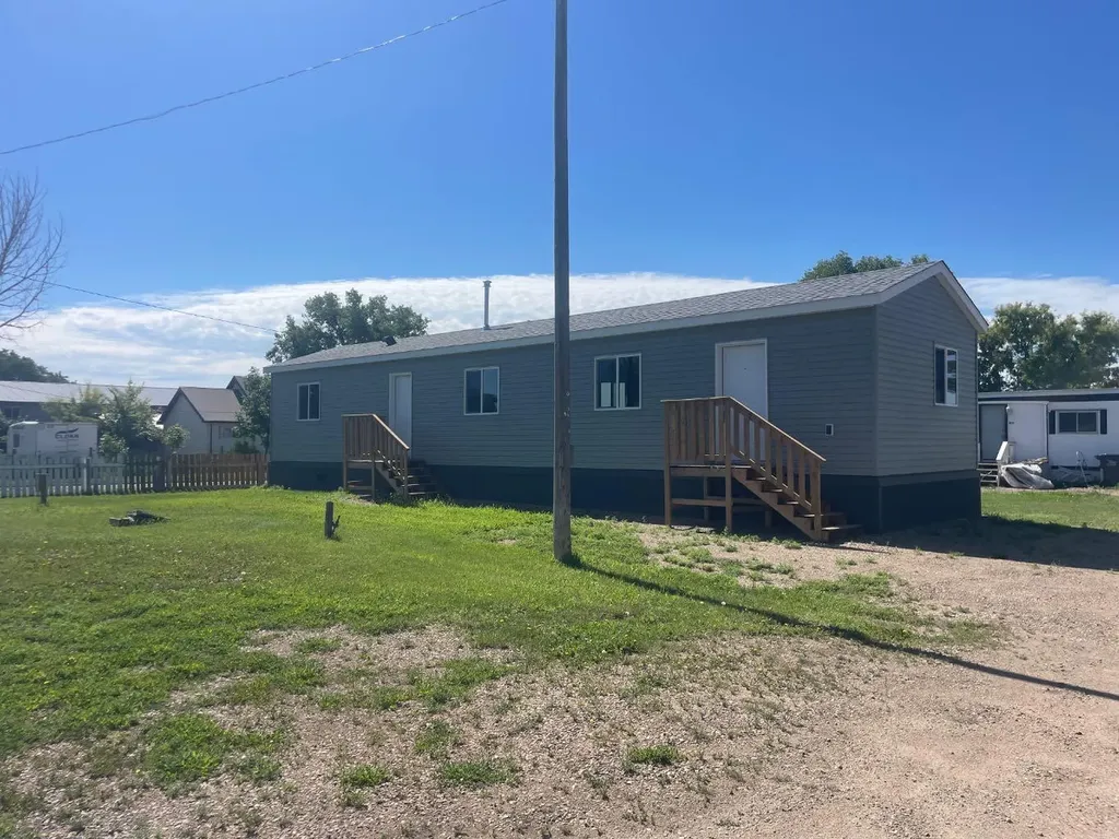 831 2 Avenue Bassano AB T0J0B0