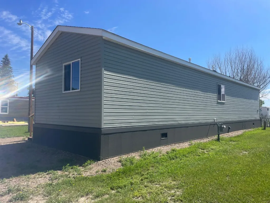 831 2 Avenue Bassano AB T0J0B0