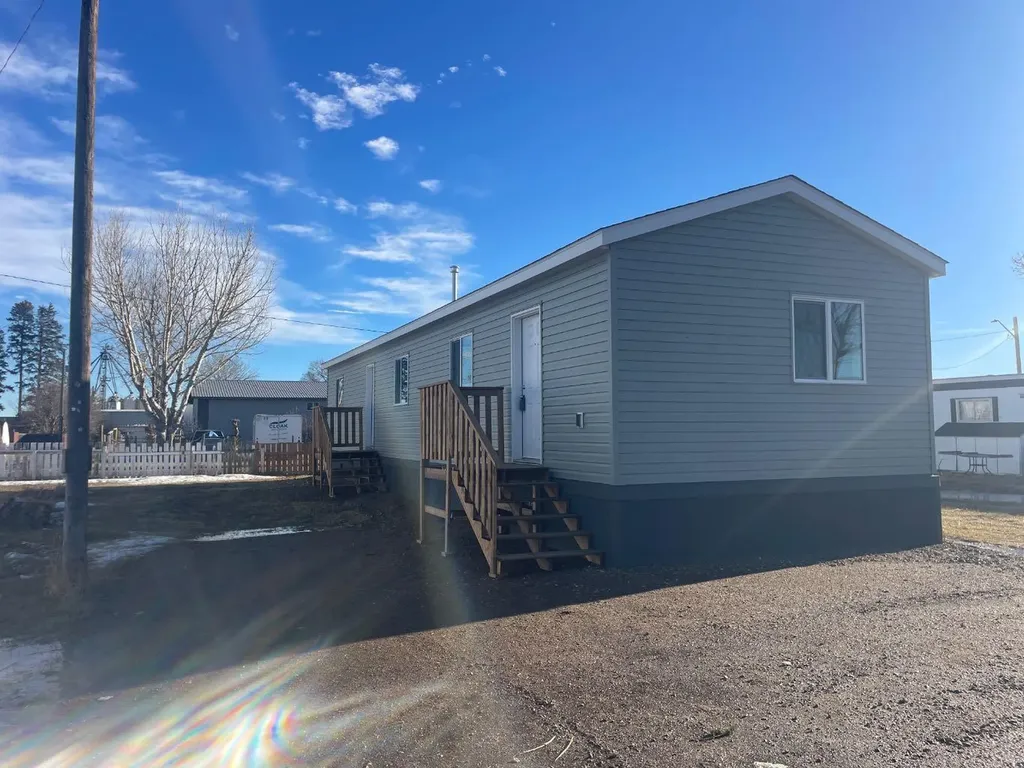 831 2 Avenue Bassano AB T0J0B0