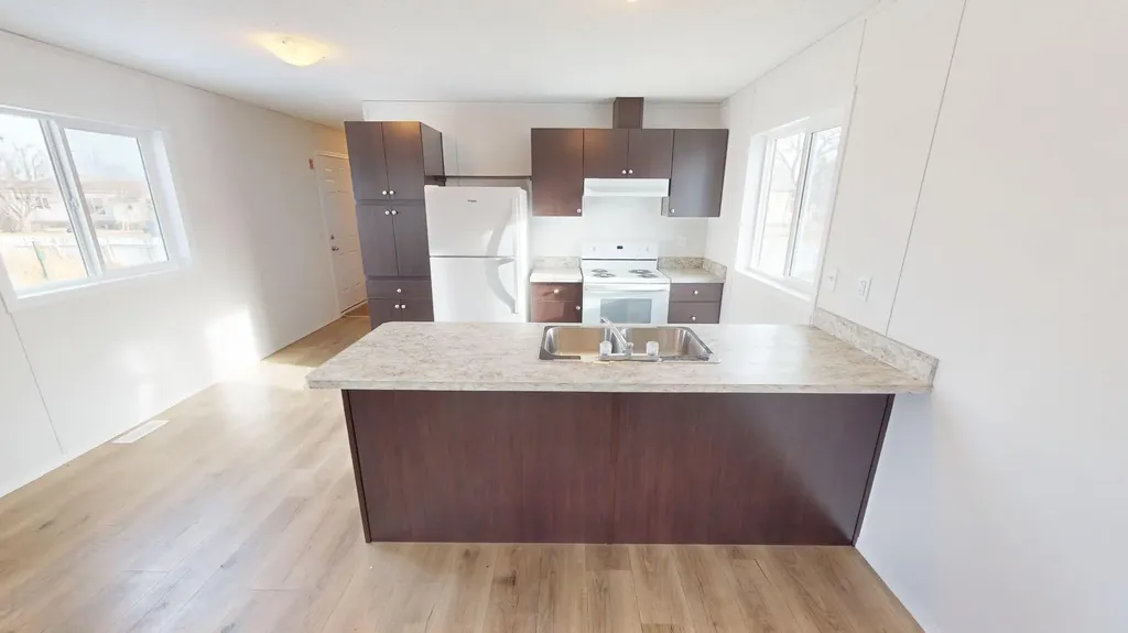 831 2 Avenue Bassano AB T0J0B0