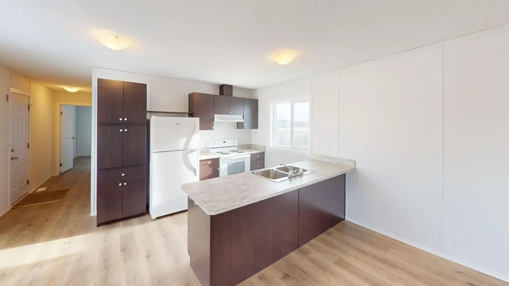 831 2 Avenue Bassano AB T0J0B0