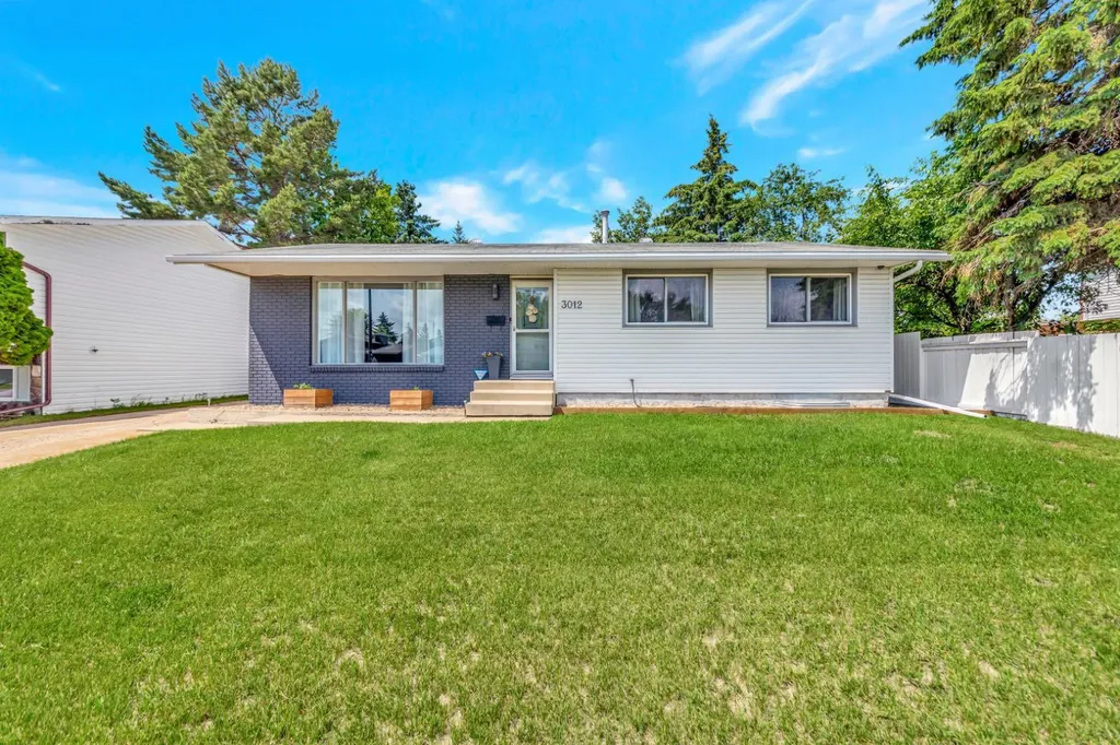 3012 52 Avenue Lloydminster AB T9V 1P5