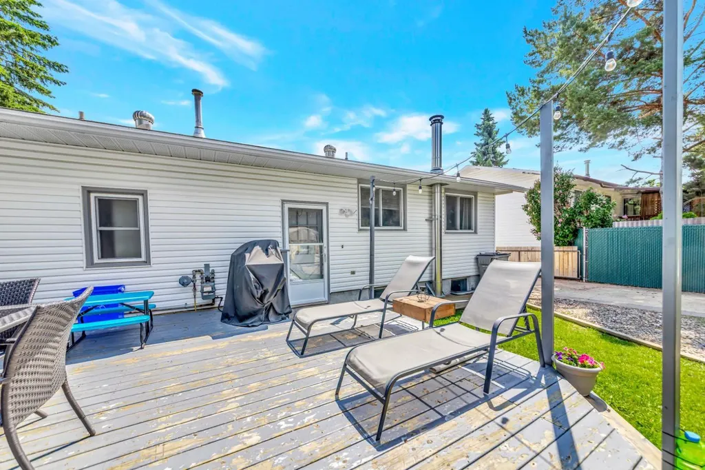 3012 52 Avenue Lloydminster AB T9V 1P5