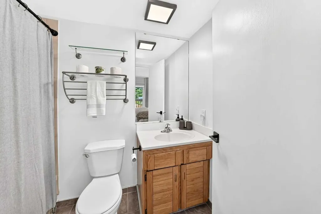 31 Ranchridge Way NW Calgary AB T3G 1Z8