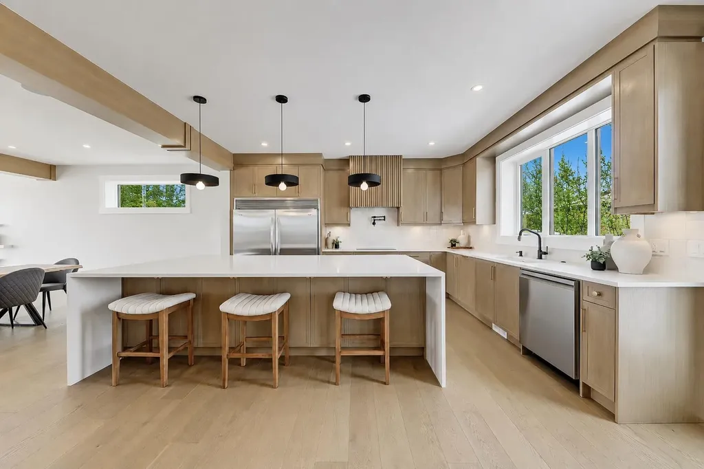 49 Rockhaven Green NW Calgary AB T3G 5H3