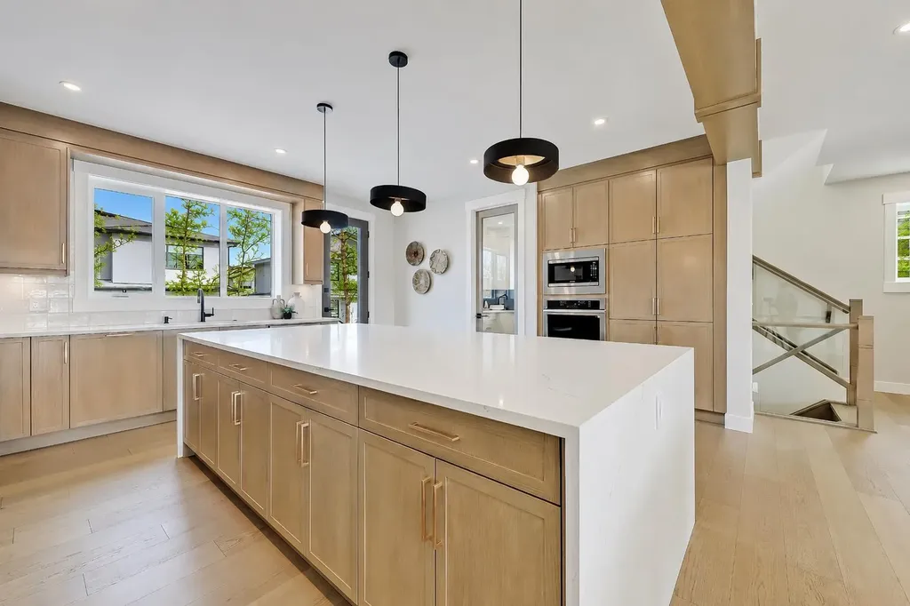 49 Rockhaven Green NW Calgary AB T3G 5H3