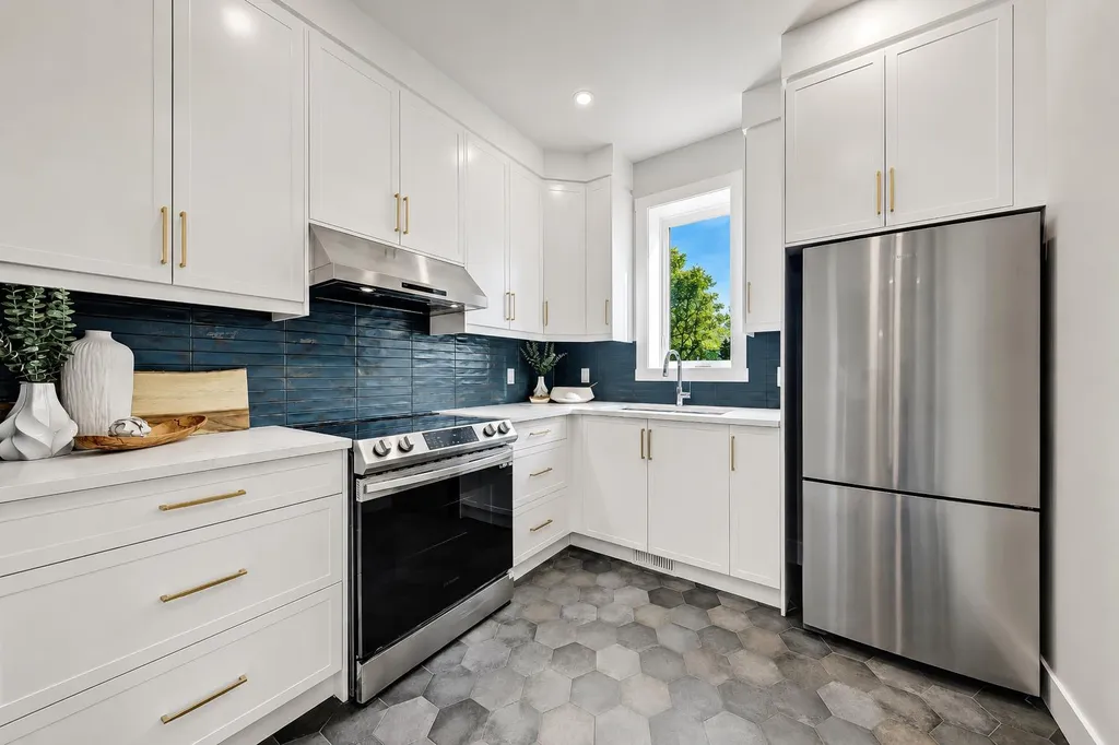 49 Rockhaven Green NW Calgary AB T3G 5H3
