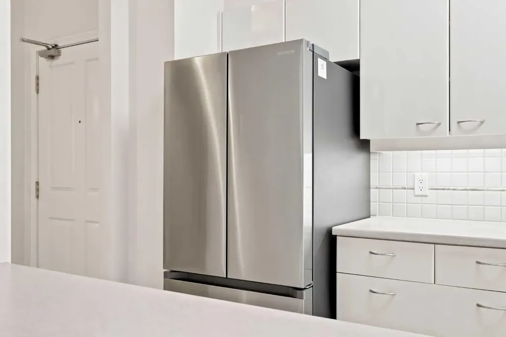 804 3 Avenue SW Calgary AB T2P 0G9