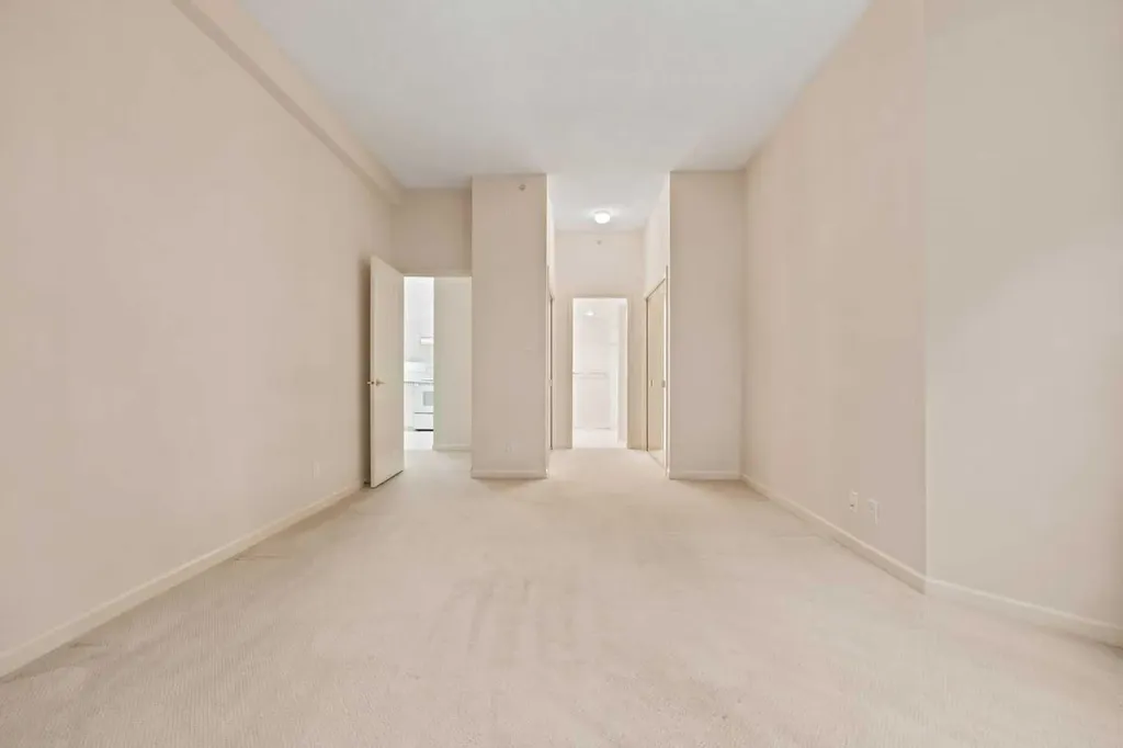 804 3 Avenue SW Calgary AB T2P 0G9
