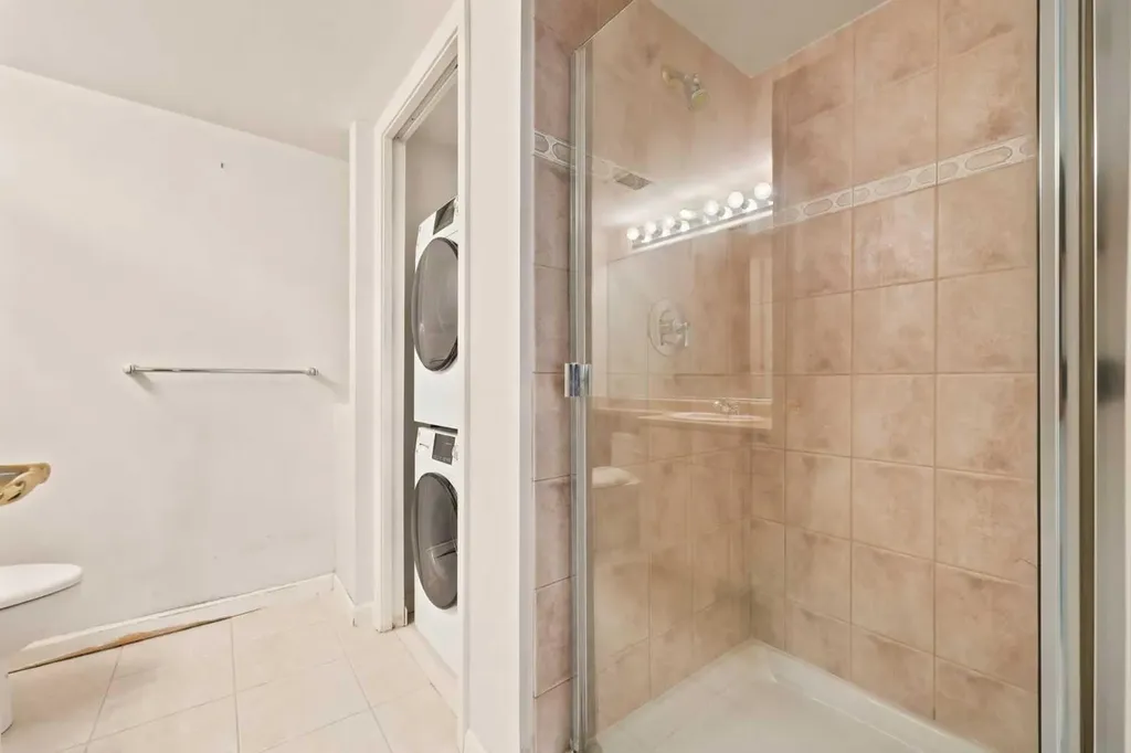 804 3 Avenue SW Calgary AB T2P 0G9
