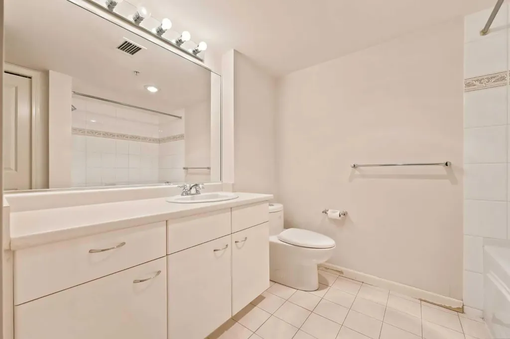 804 3 Avenue SW Calgary AB T2P 0G9