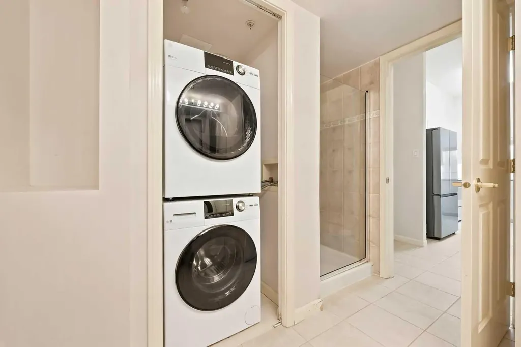 804 3 Avenue SW Calgary AB T2P 0G9