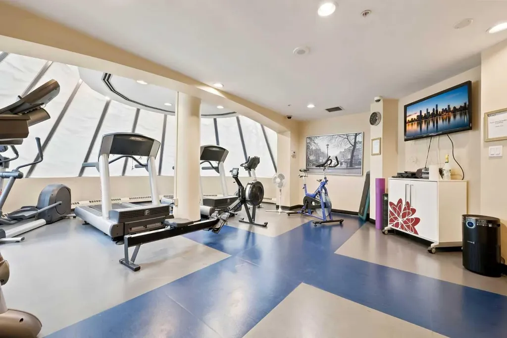 804 3 Avenue SW Calgary AB T2P 0G9