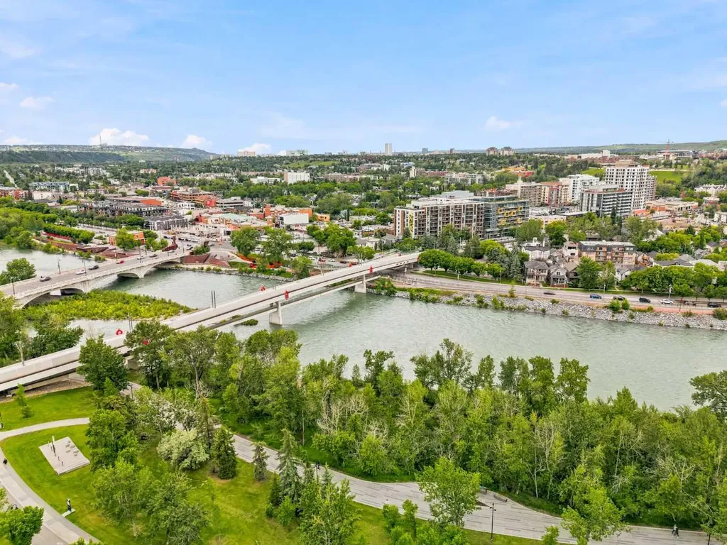 804 3 Avenue SW Calgary AB T2P 0G9