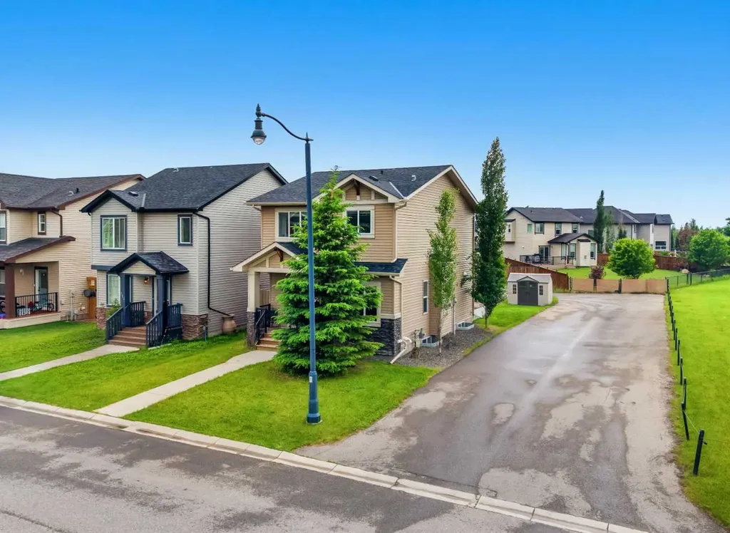 116 Drake Landing Loop Okotoks AB T1S 0H4