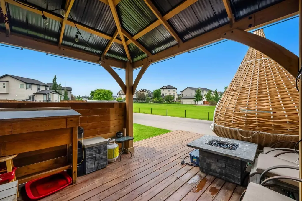 116 Drake Landing Loop Okotoks AB T1S 0H4