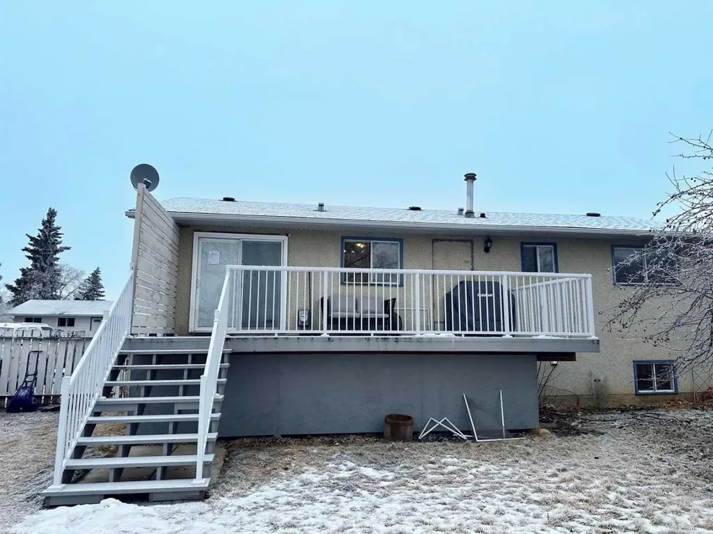 9245 99 Avenue Grande Prairie AB T8V3X4