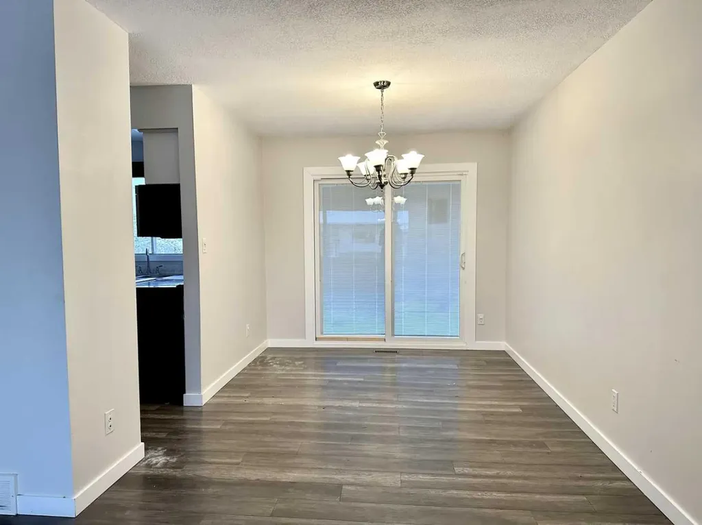 9245 99 Avenue Grande Prairie AB T8V3X4
