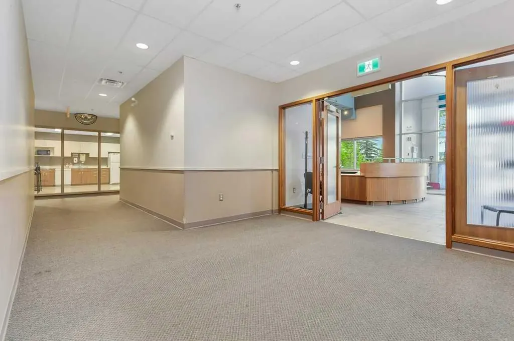 33 Schenk Industrial Road Sylvan Lake AB T4S 2J9