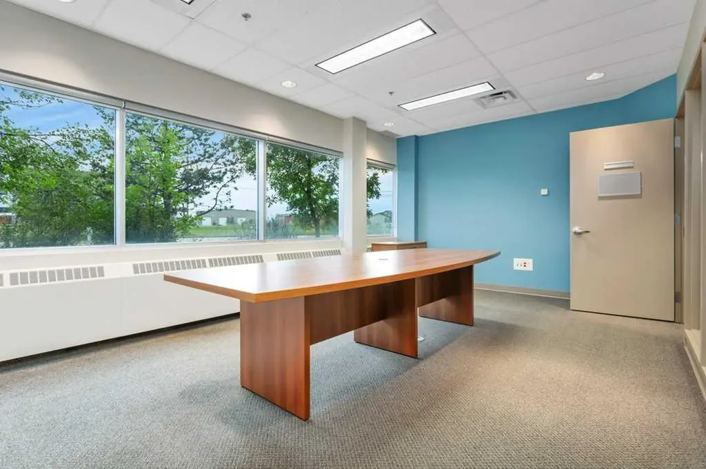 33 Schenk Industrial Road Sylvan Lake AB T4S 2J9