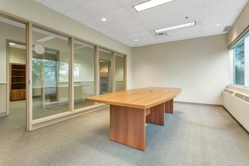 33 Schenk Industrial Road Sylvan Lake AB T4S 2J9