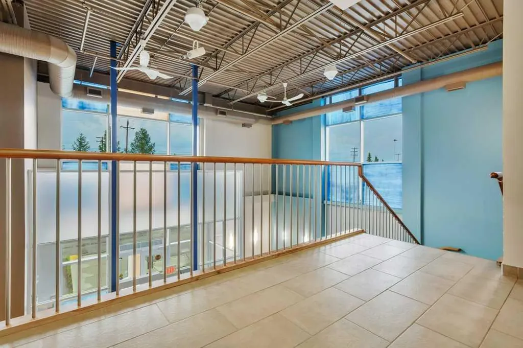 33 Schenk Industrial Road Sylvan Lake AB T4S 2J9