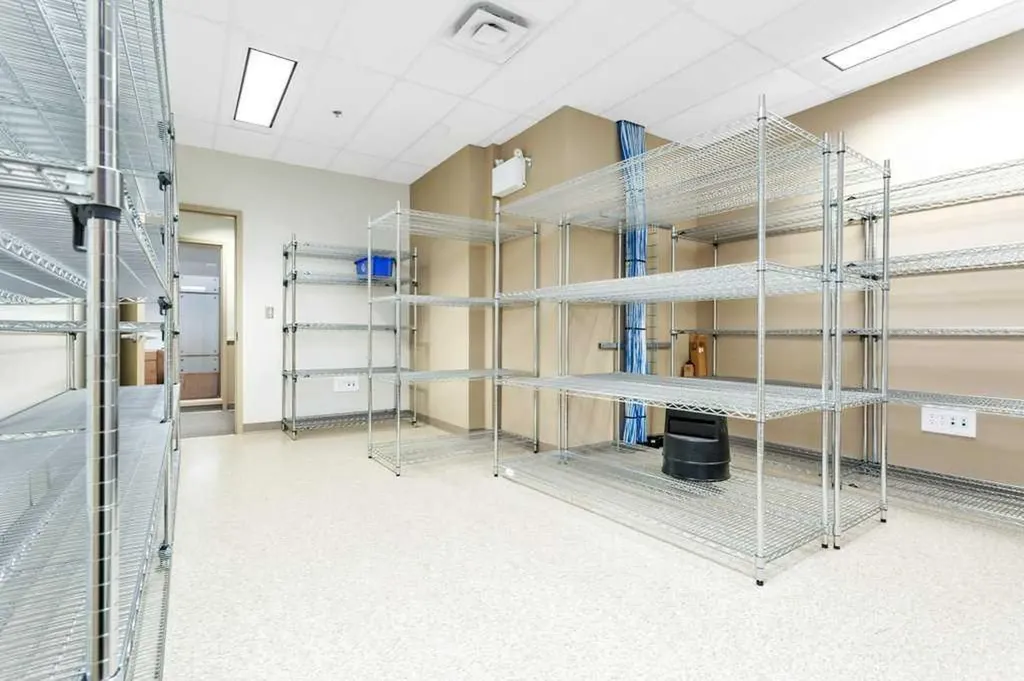 33 Schenk Industrial Road Sylvan Lake AB T4S 2J9