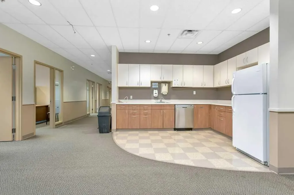 33 Schenk Industrial Road Sylvan Lake AB T4S 2J9