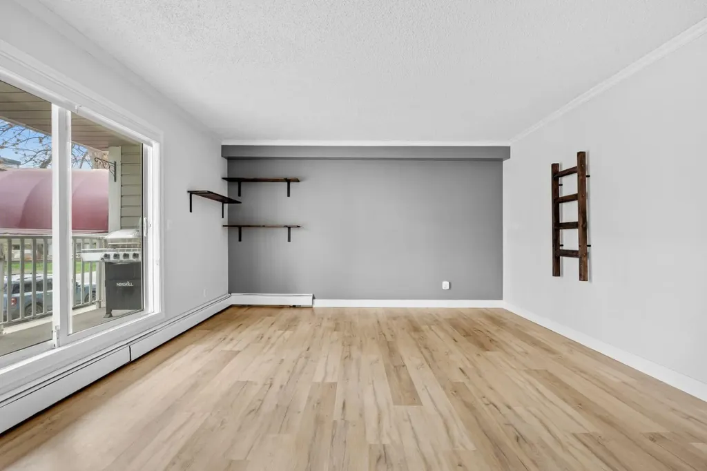 732 57 Avenue SW Calgary AB T2V0H4