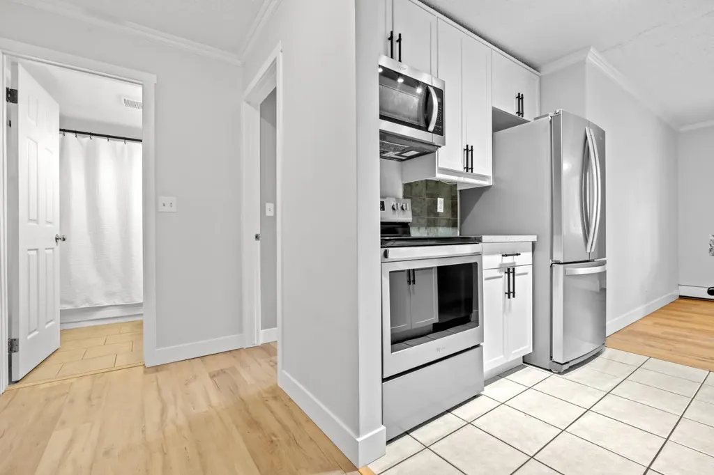 732 57 Avenue SW Calgary AB T2V0H4