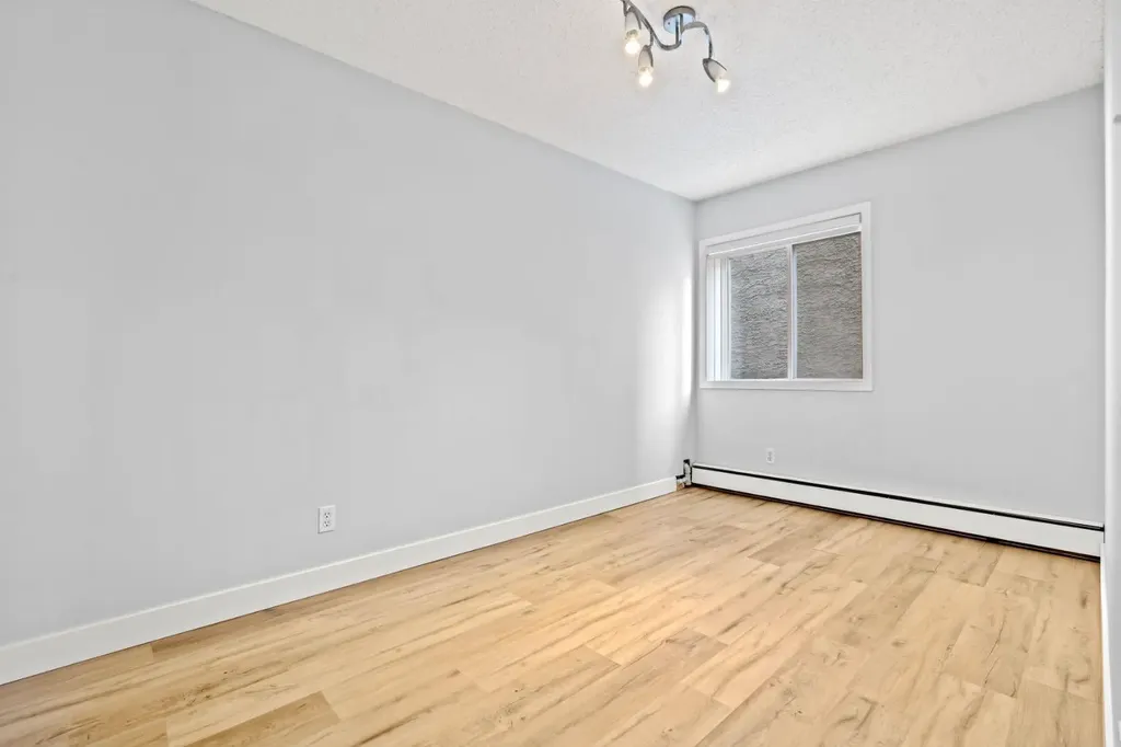 732 57 Avenue SW Calgary AB T2V0H4