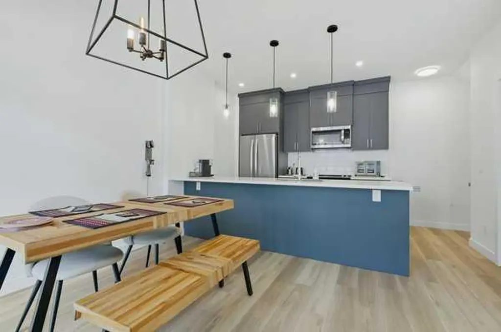 380 Seton Villas SE Calgary AB T3M 3T8