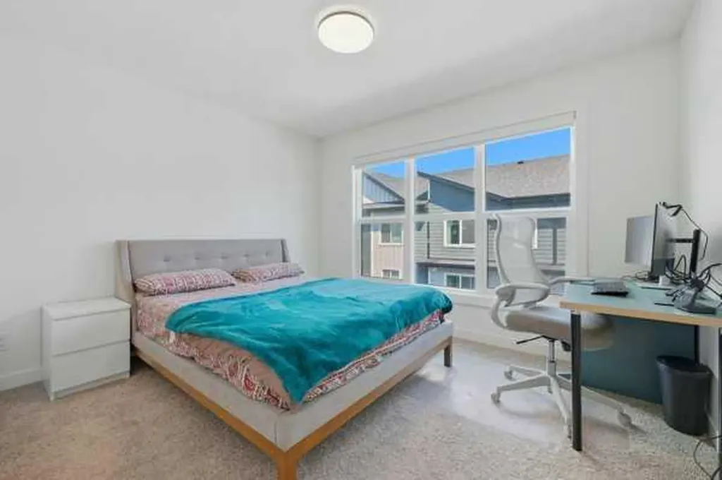 380 Seton Villas SE Calgary AB T3M 3T8