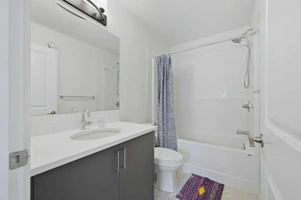 380 Seton Villas SE Calgary AB T3M 3T8