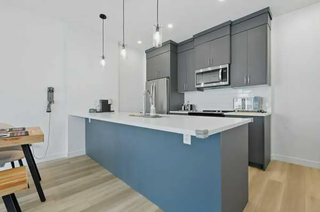 380 Seton Villas SE Calgary AB T3M 3T8