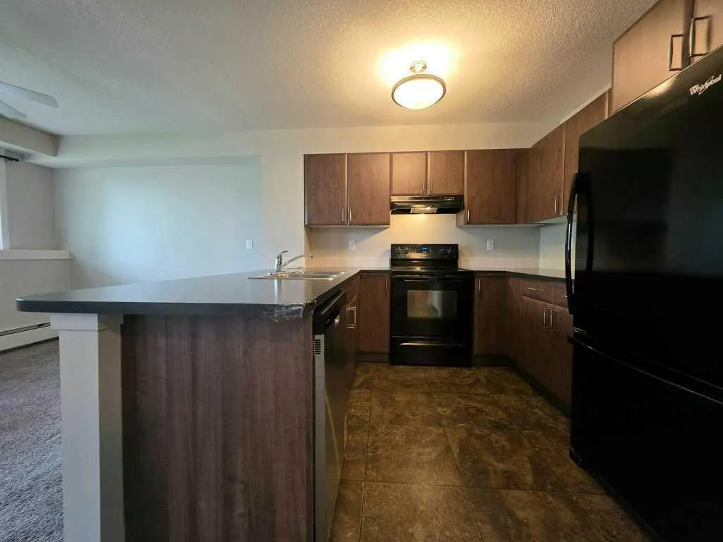 709 6 Avenue SE Slave Lake AB T0G 2A3
