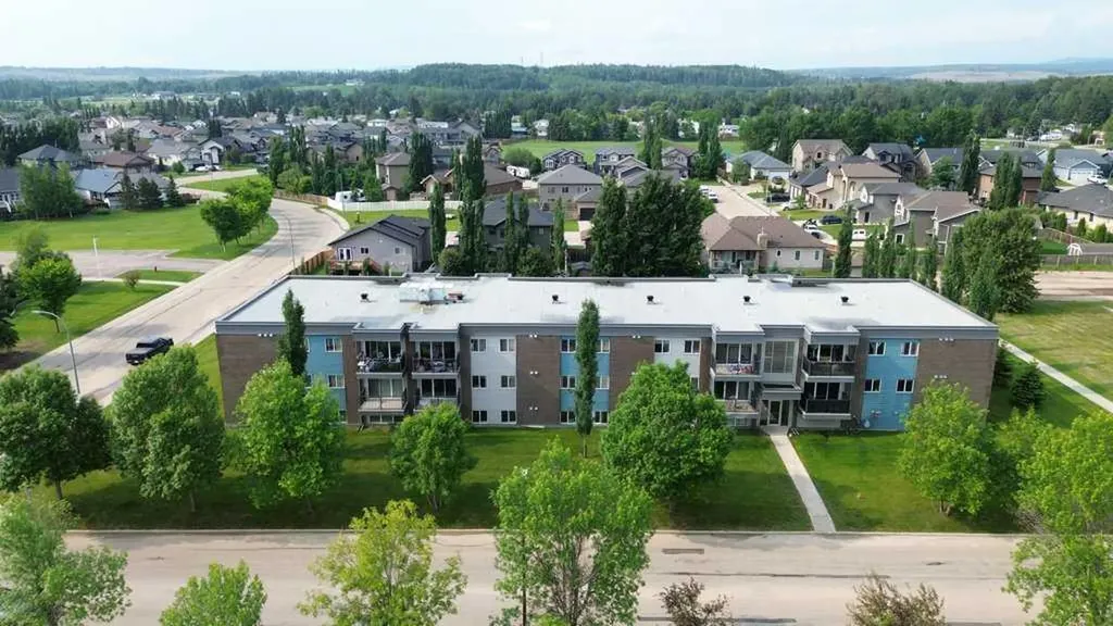 709 6 Avenue SE Slave Lake AB T0G 2A3