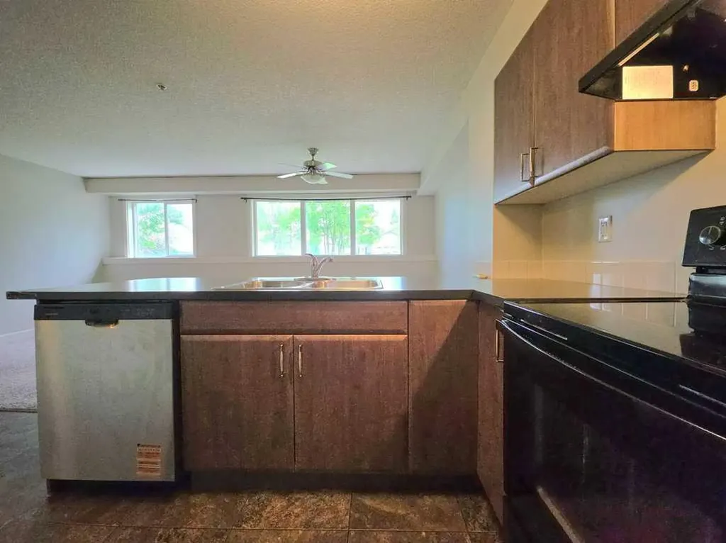 709 6 Avenue SE Slave Lake AB T0G 2A3