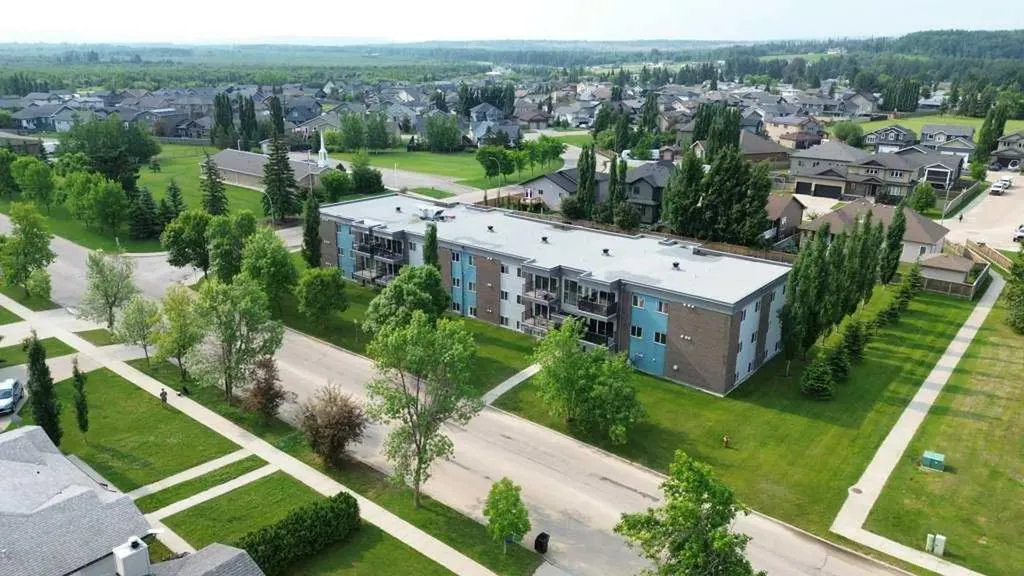709 6 Avenue SE Slave Lake AB T0G 2A3
