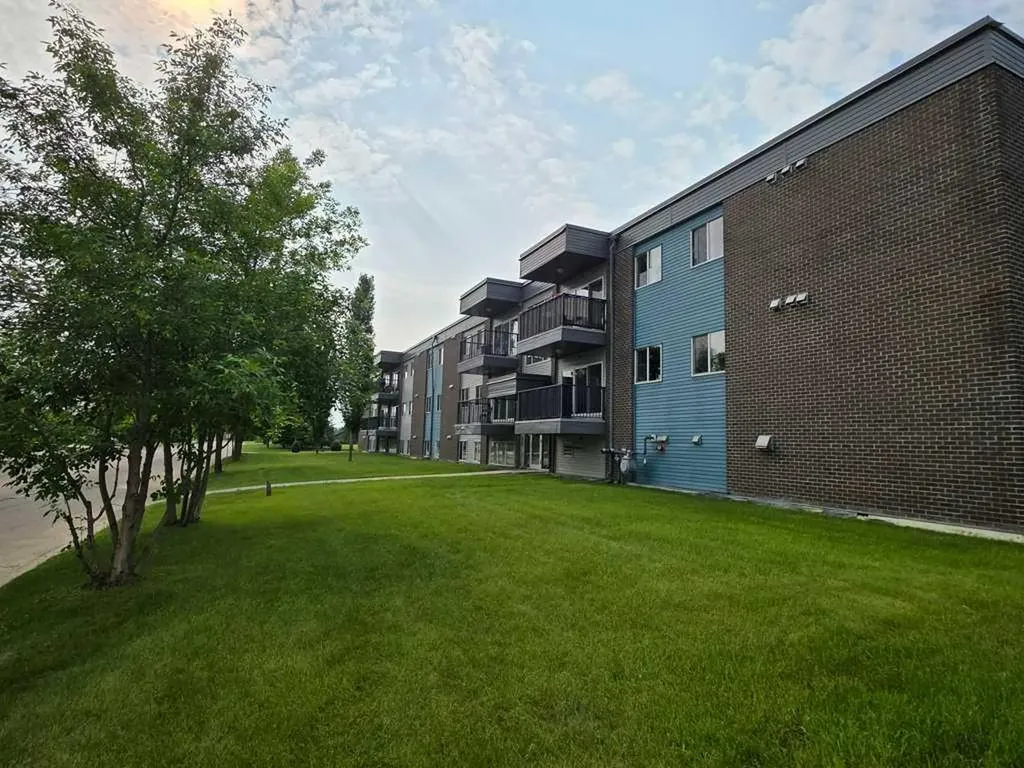 709 6 Avenue SE Slave Lake AB T0G 2A3