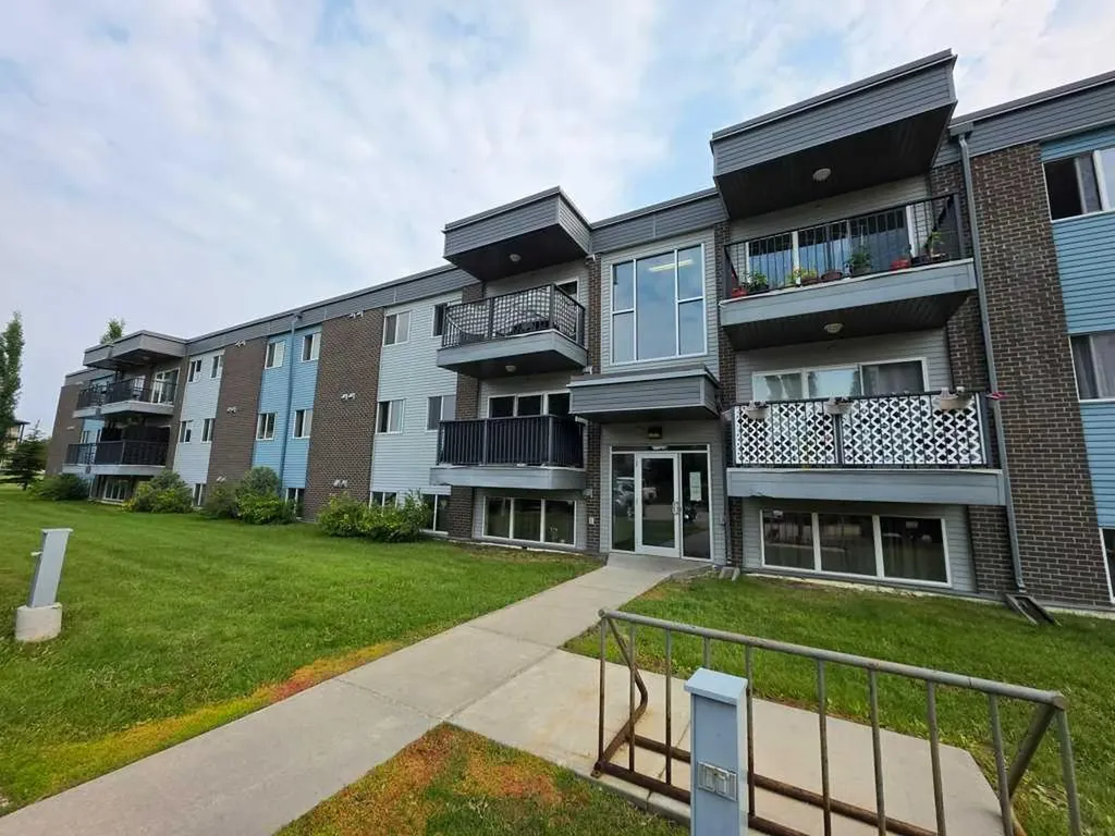 709 6 Avenue SE Slave Lake AB T0G 2A3
