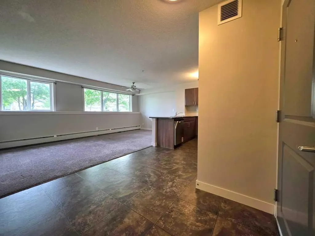 709 6 Avenue SE Slave Lake AB T0G 2A3