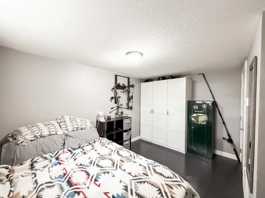 10761 74 Avenue Grande Prairie AB T8W 2T2