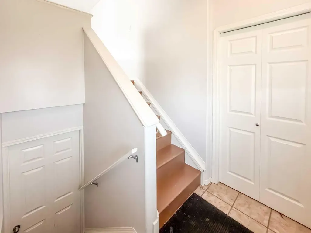 10761 74 Avenue Grande Prairie AB T8W 2T2
