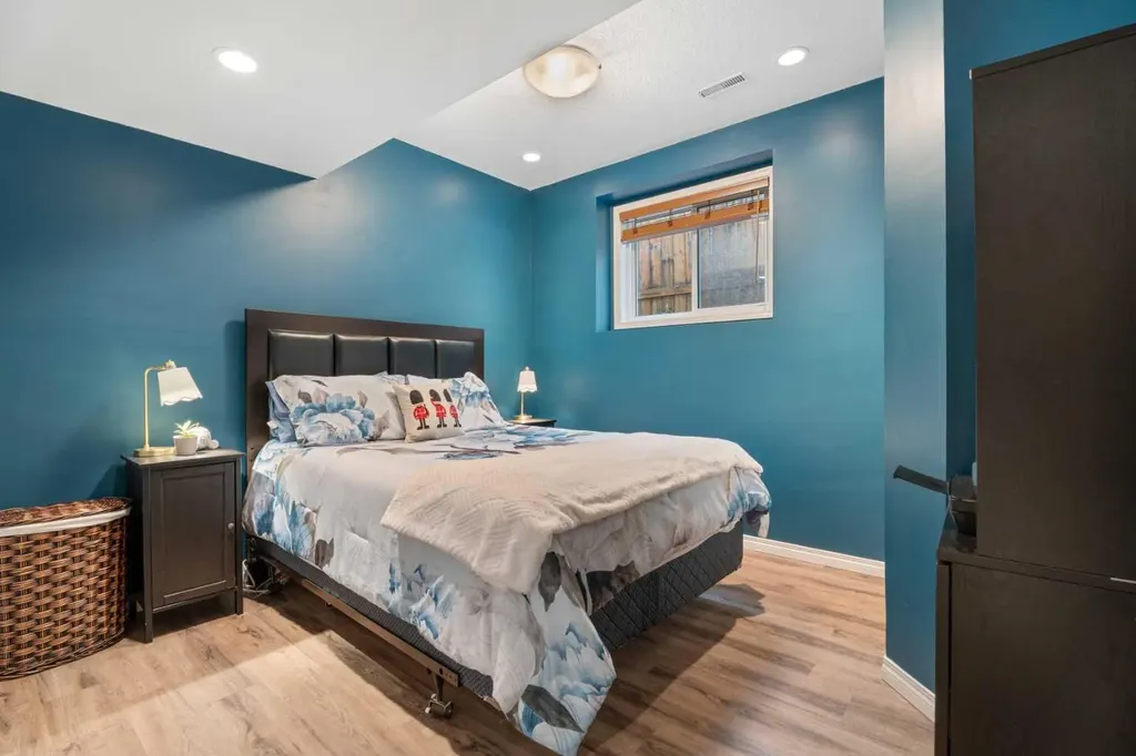 399 Tuscany Ridge Heights NW Calgary AB T3L 3B6
