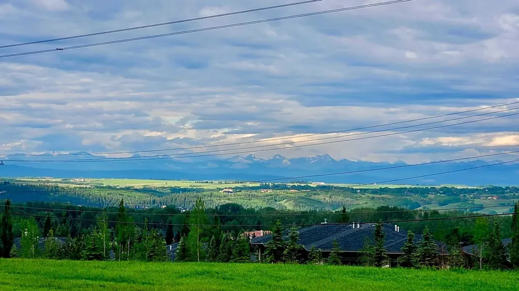 399 Tuscany Ridge Heights NW Calgary AB T3L 3B6