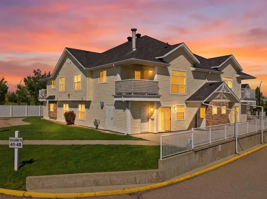 33 Jennings Crescent Red Deer AB T4P 0A3