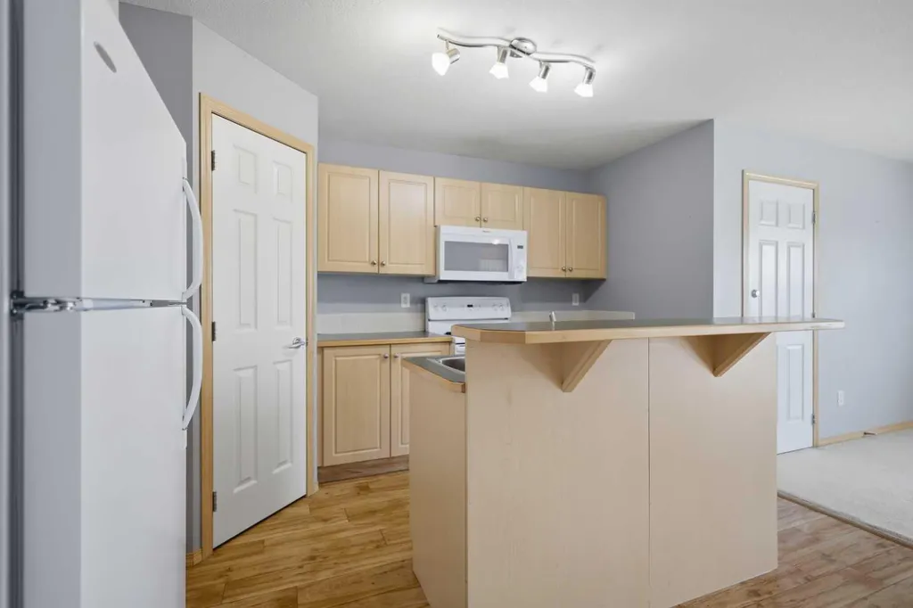 33 Jennings Crescent Red Deer AB T4P 0A3