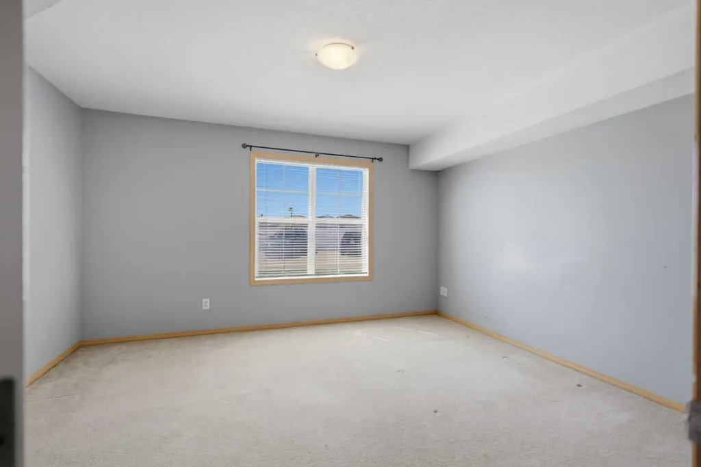 33 Jennings Crescent Red Deer AB T4P 0A3